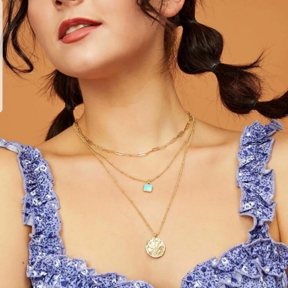 ☆Silvia☆ Layered Pendant Necklace - Picture 4 of 8